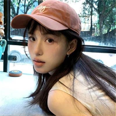 想被拥抱的12个女人