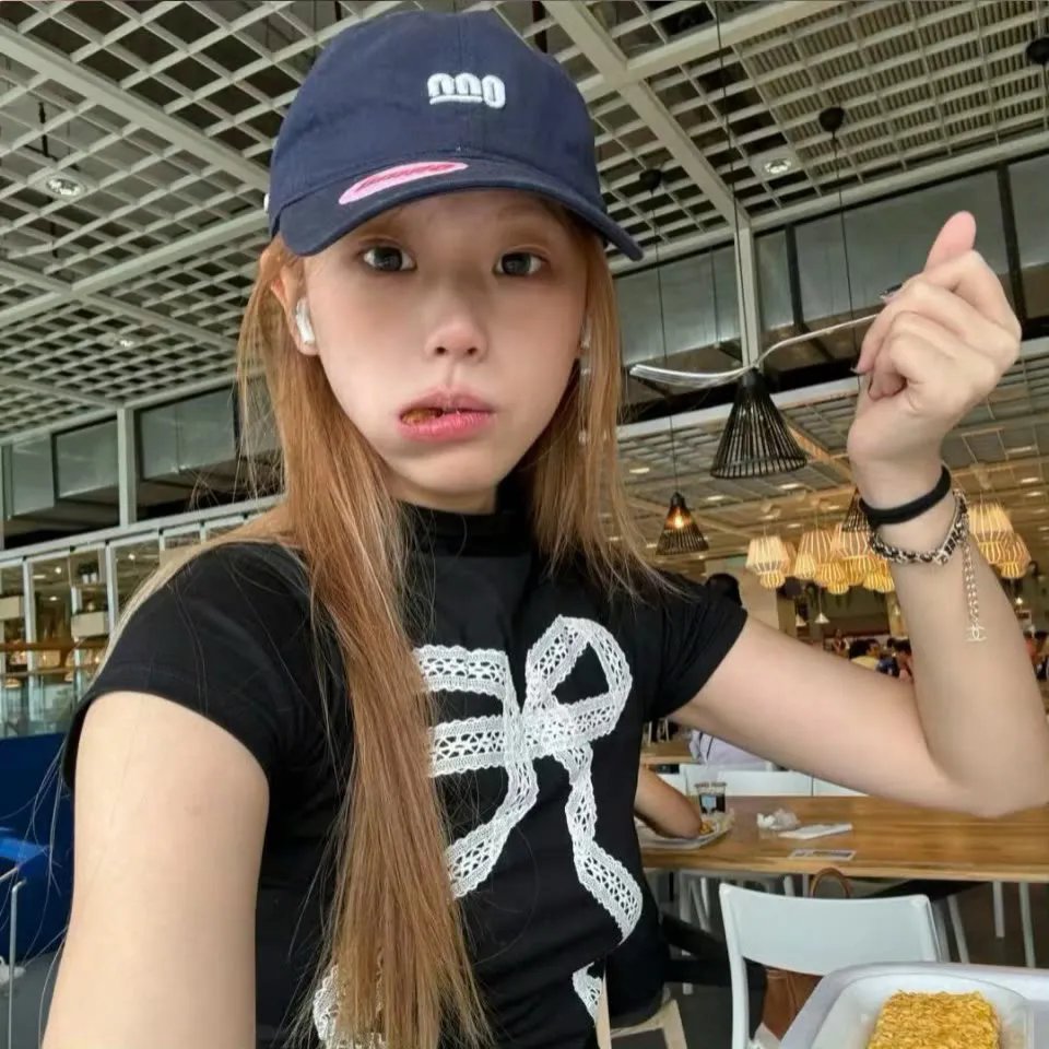 魔幻女儿国